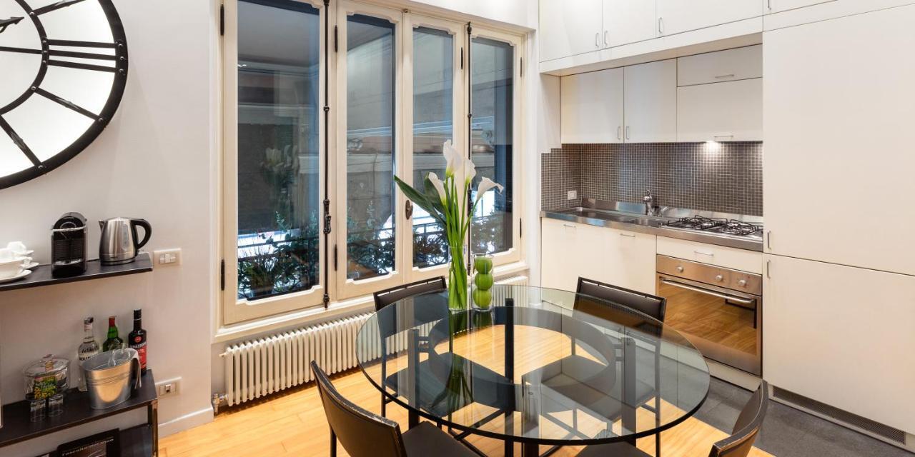 Suite Augustus - Free Parking Генуя Екстер'єр фото